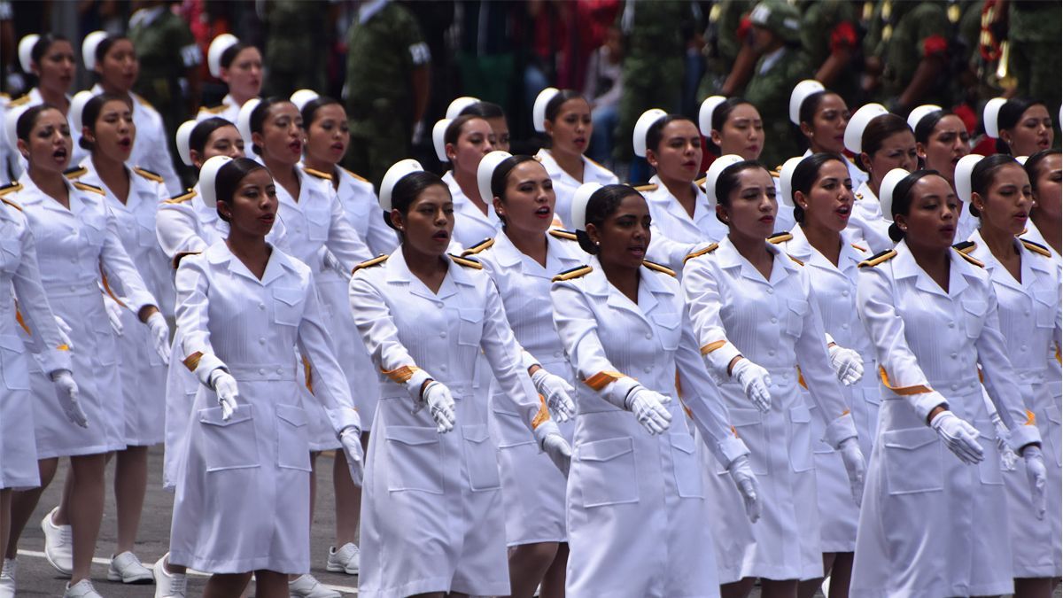 24 Morelos Desfile Militar Personal Médico