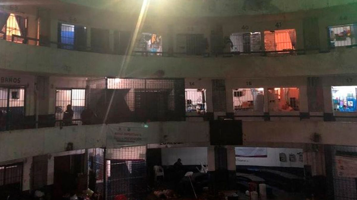 Riña en penal de Cuautla genera operativo