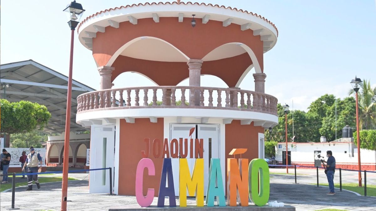 Remodelan plaza pública en Axochiapan