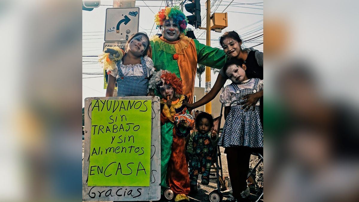 Tras quedarse sin empleo familia busca salir adelante
