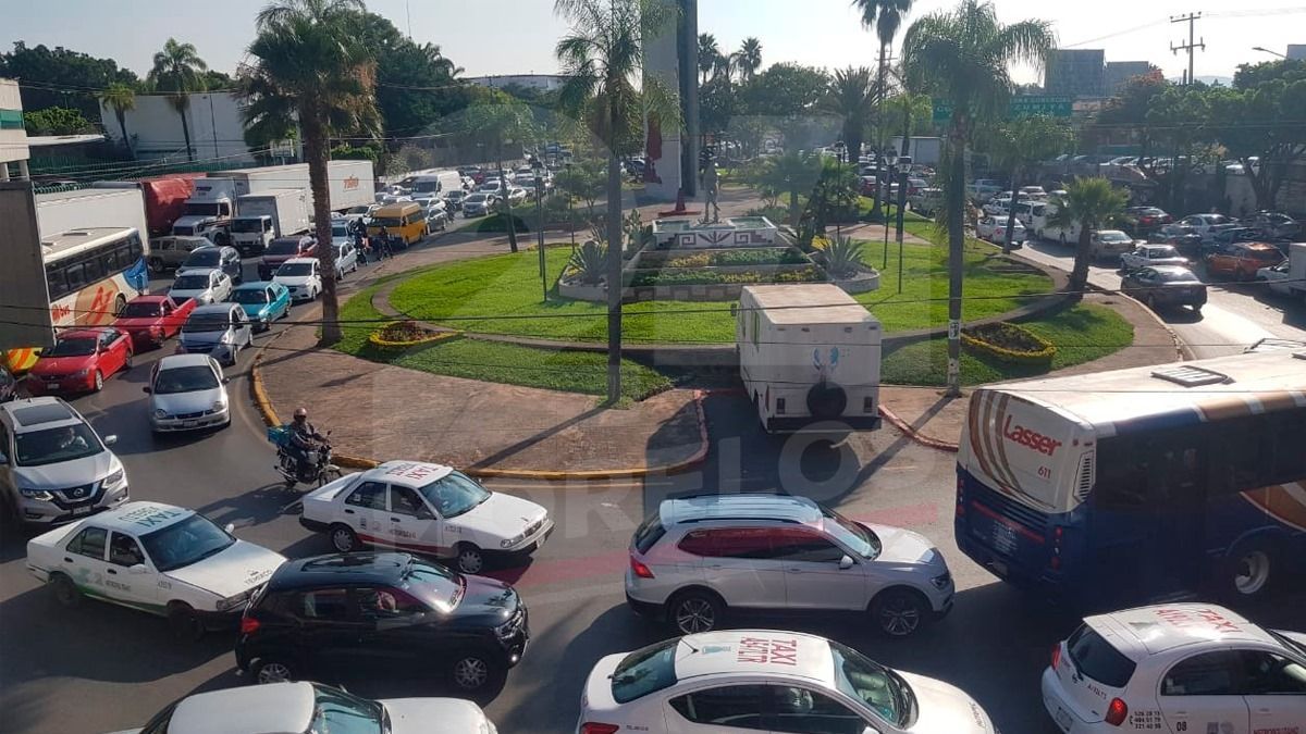 Desquician transportistas a Cuernavaca ante robo de unidades