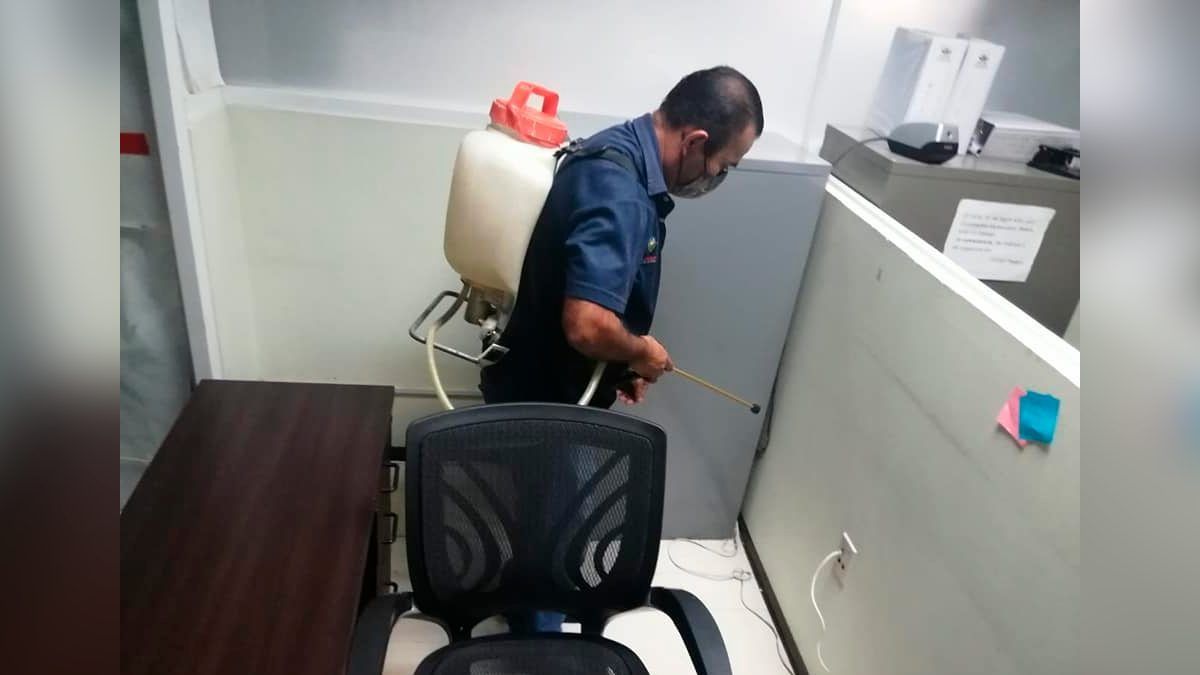 24 Morelos Desinfectan oficinas de Cuernvaca