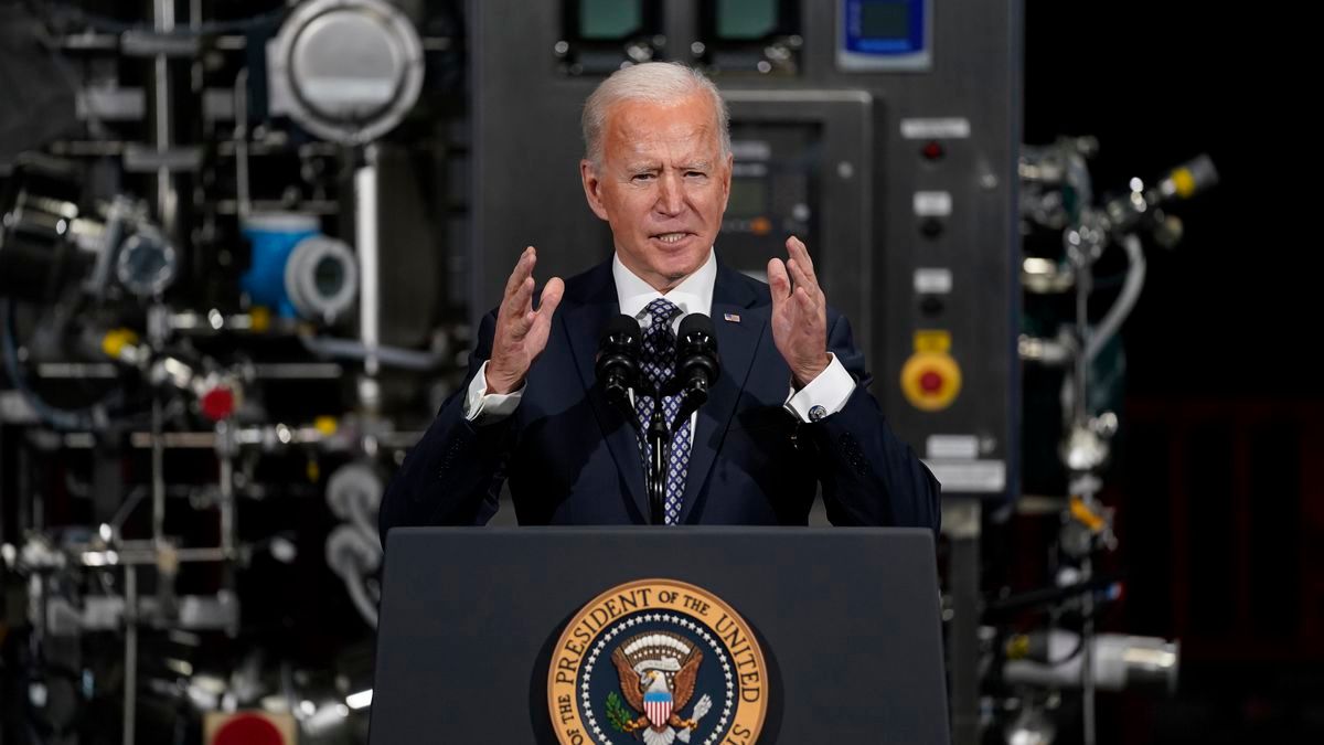 Biden ordena bombardeo en Siria donde murieron 17 personas