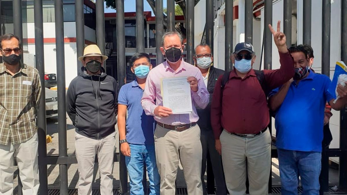 Denuncian exceso de recursos en precampañas electorales