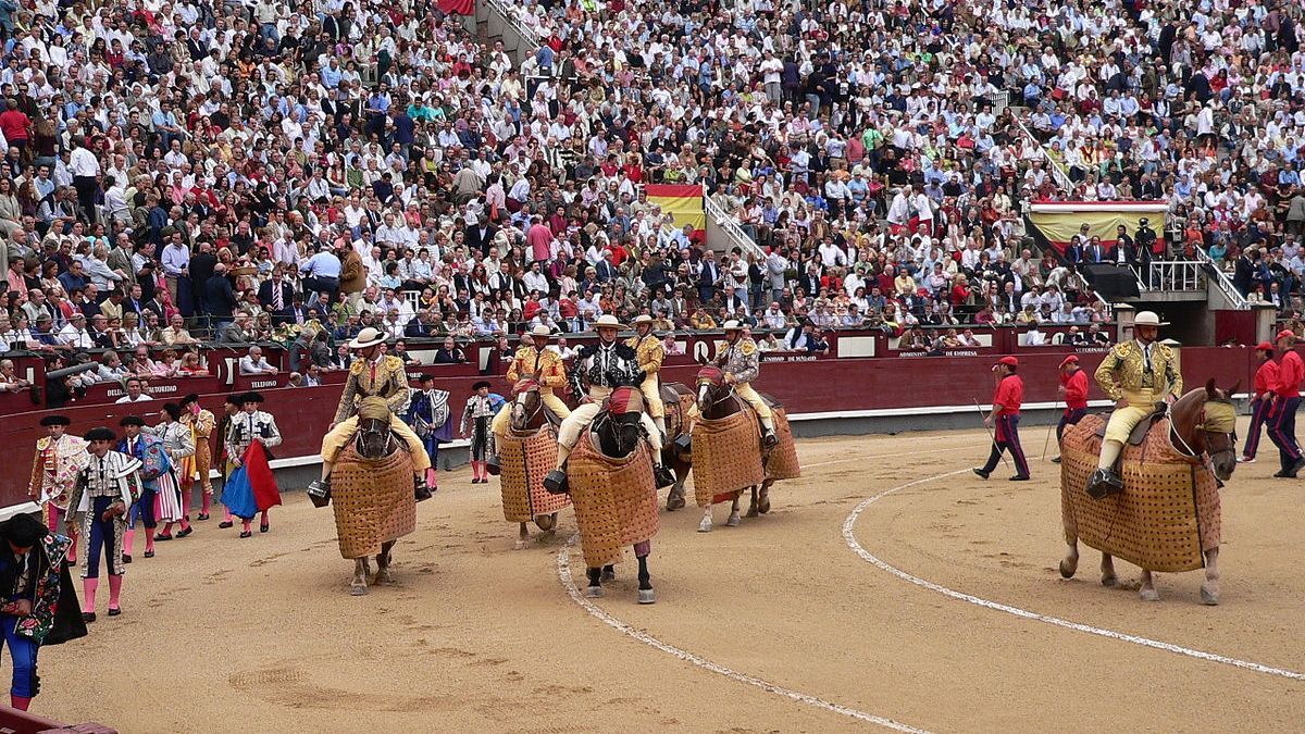 MORENA propone prohibir entrada de menores a corridas de toros