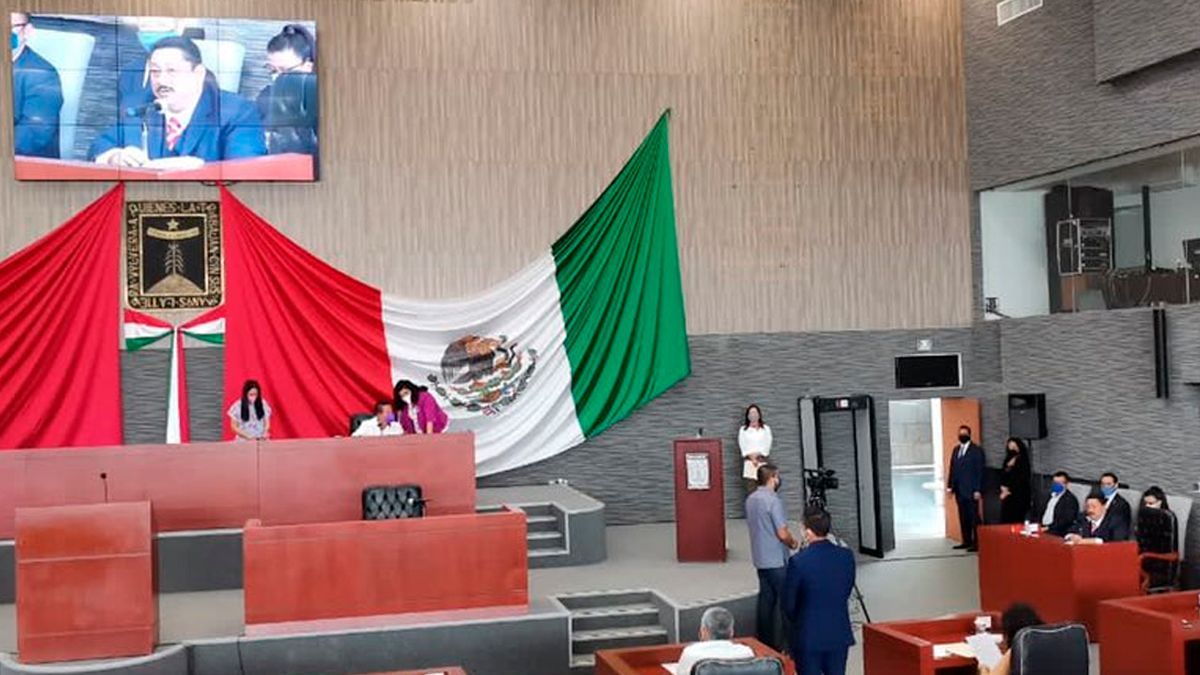 Comparece Fiscal General ante el Congreso de Morelos