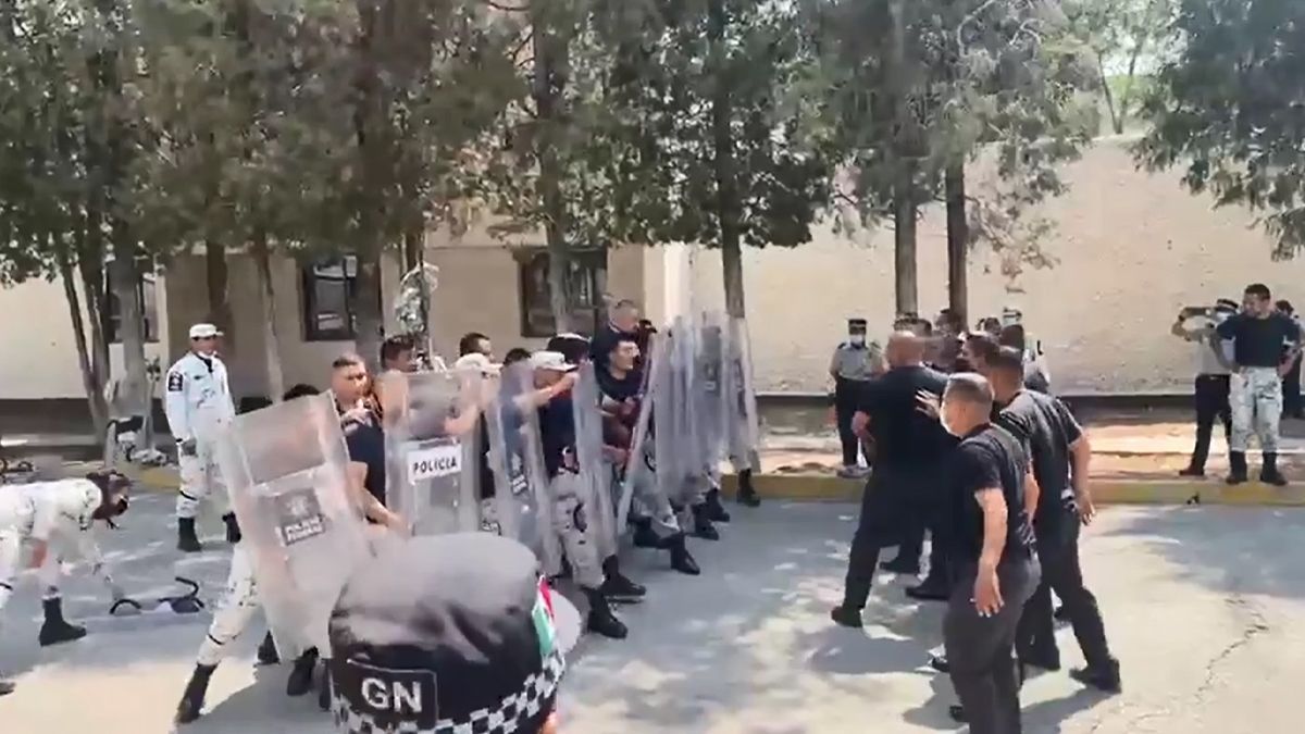 Elementos de la Guardia Nacional se pelean durante práctica