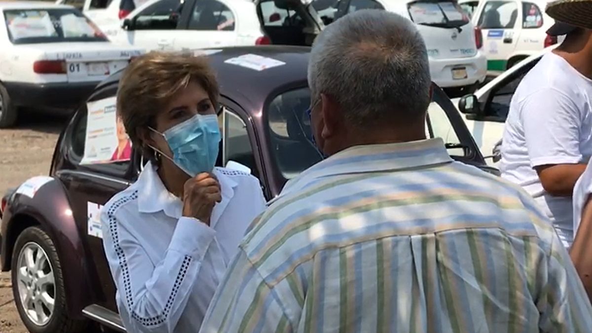 Promete Honorina Estrada seguridad y capacitación para taxistas