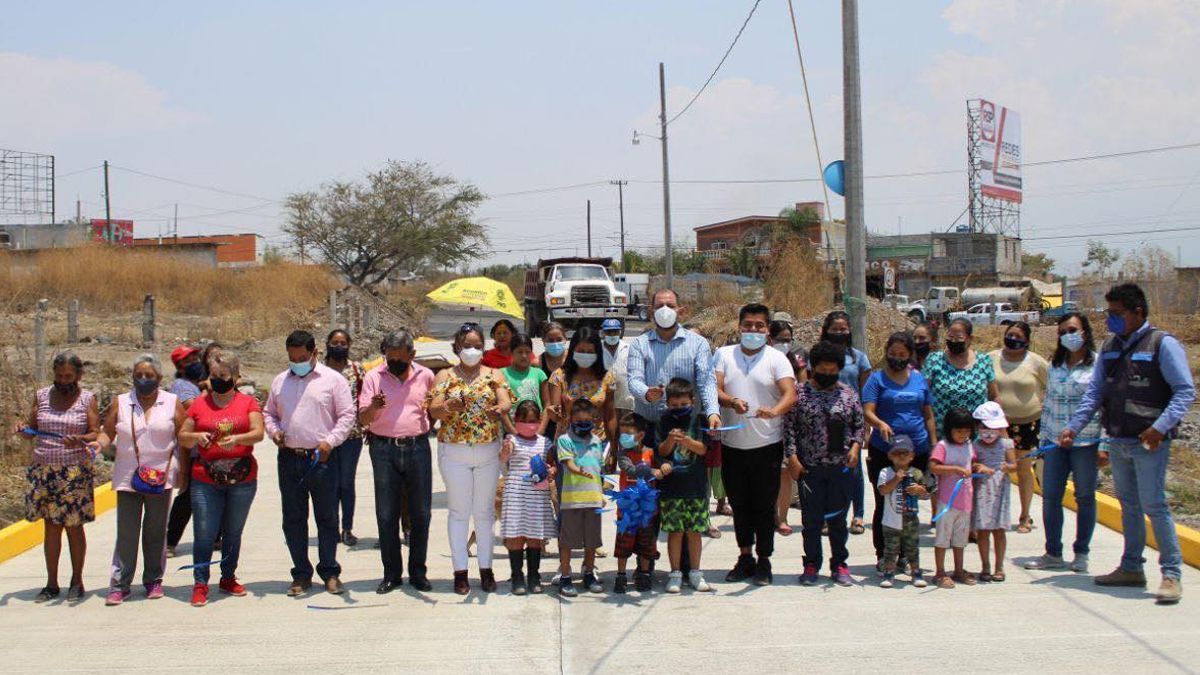 Entregan obras públicas en Yecapixtla y arrancan con más