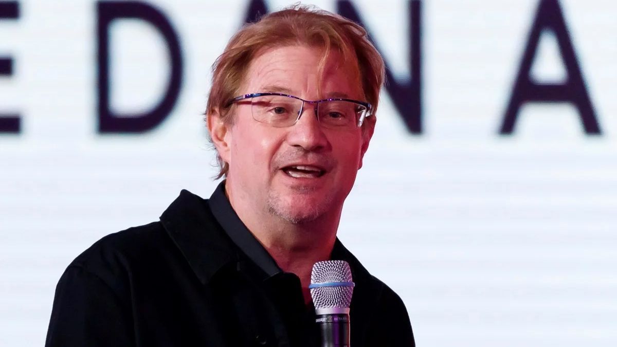 Liberan orden de aprehensión contra Andrés Roemer