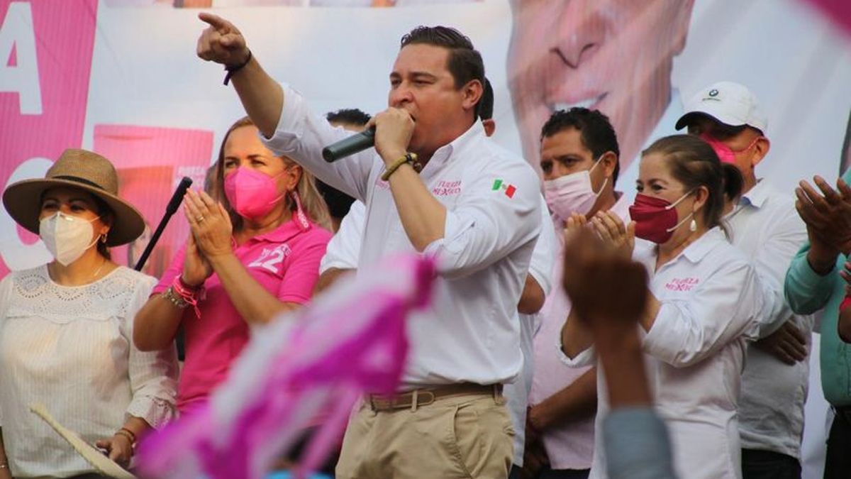 Atacan balazos a candidato de Acapulco