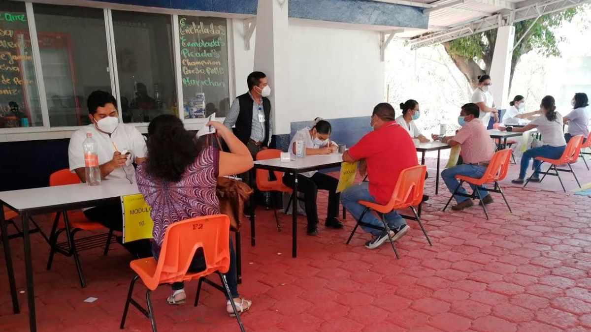Se prevé aplicar 13 mil dosis por día a personal educativo