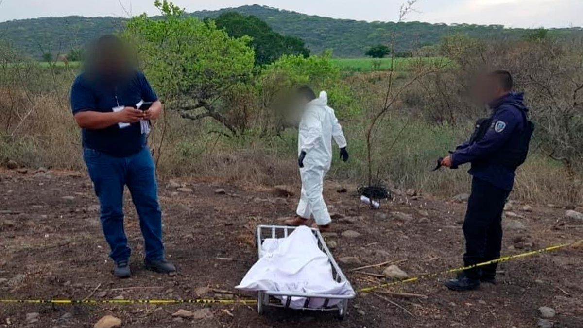 Localizan restos humanos en barranca de Ayala