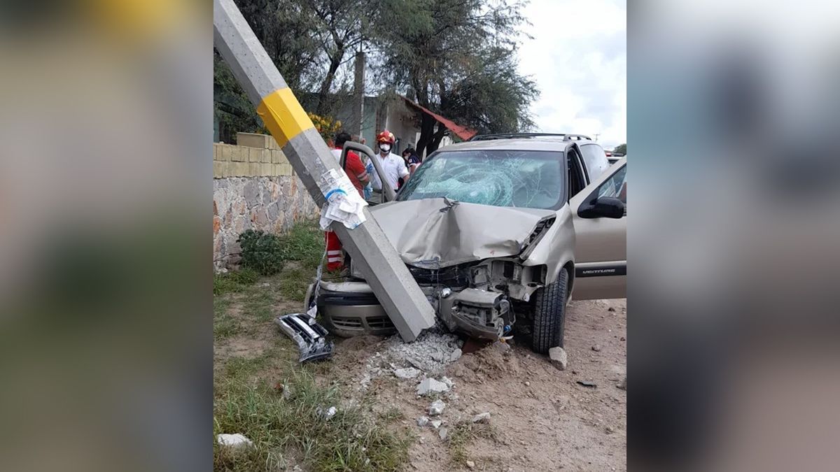 Camioneta conducida por monja atropella a seis mujeres