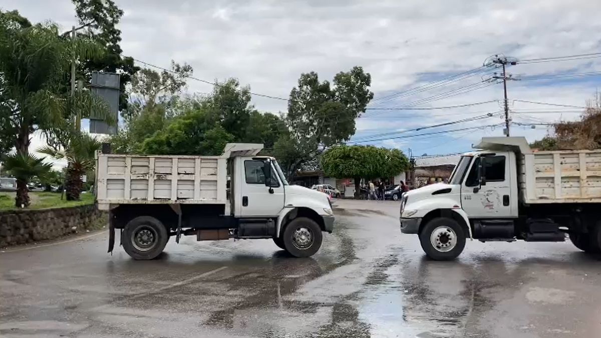 Bloquean avenidas en Cuernavaca por robo de camiones