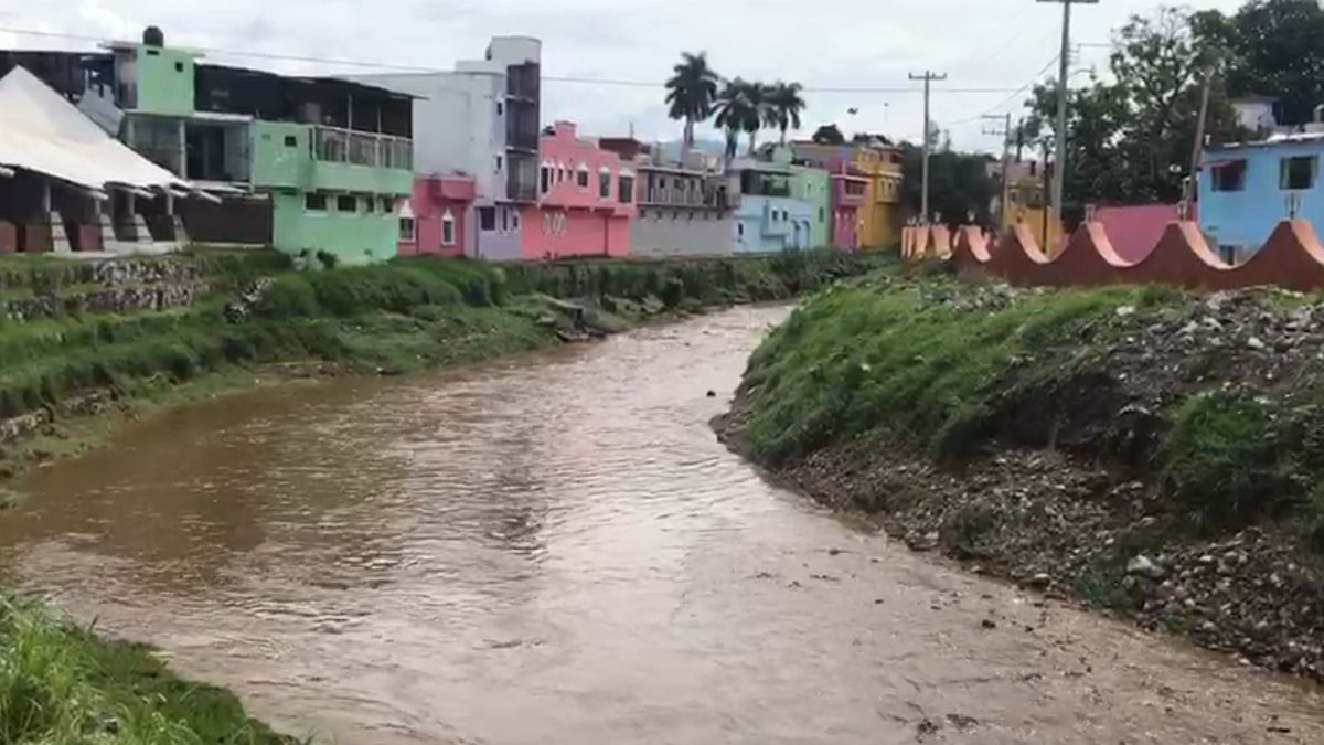 Denuncian que autoridades municipales de Yautepec no vigilan nivel del río