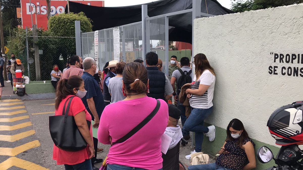Tras dos meses, exigen segunda dosis de Pfizer en Cuernavaca