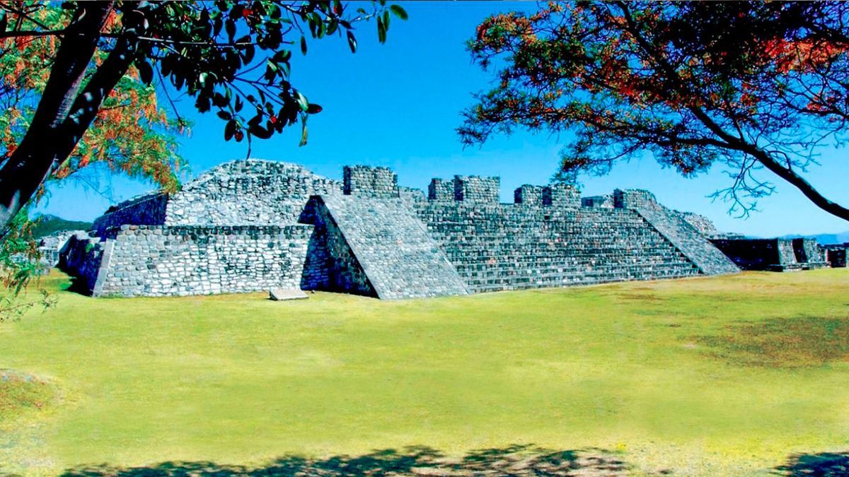 24 Morelos Xochicalco