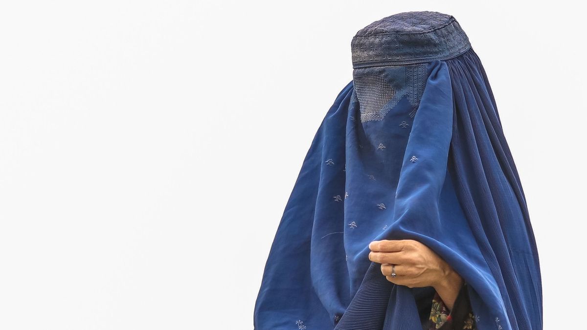 mujer afgana