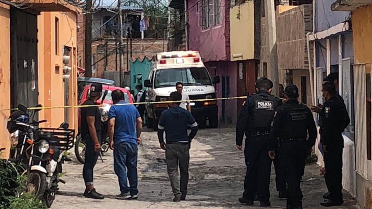 Balean a dos sujetos en Cuernavaca