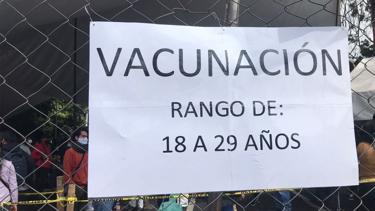 Jóvenes de otros municipios entorpecen vacunación en Cuernavaca