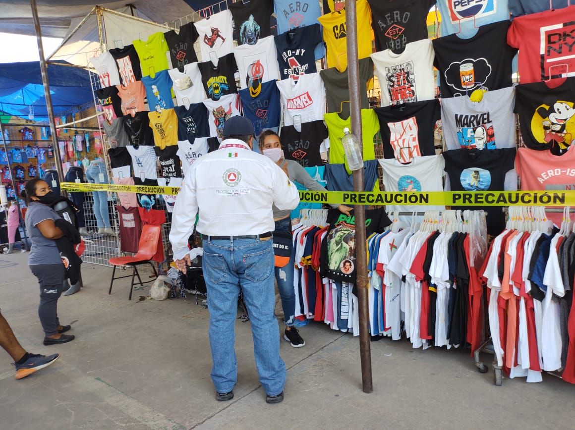 Sancionan a tianguistas de Temixco por no usar cubrebocas