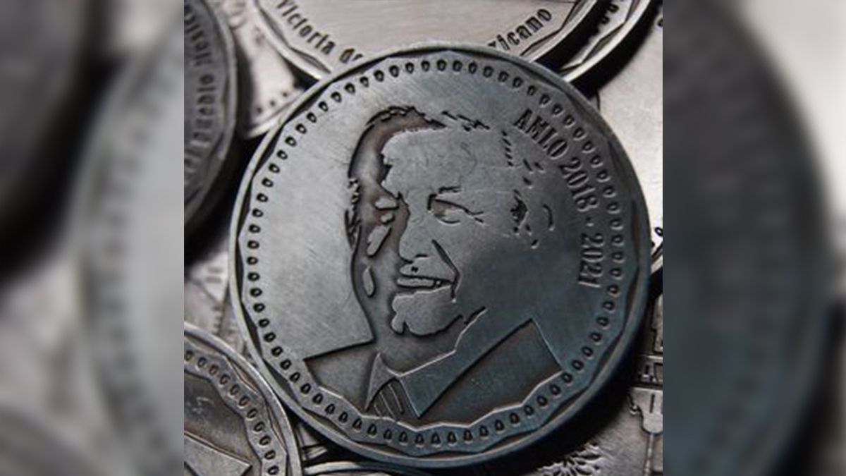 Lanzan moneda conmemorativa de AMLO