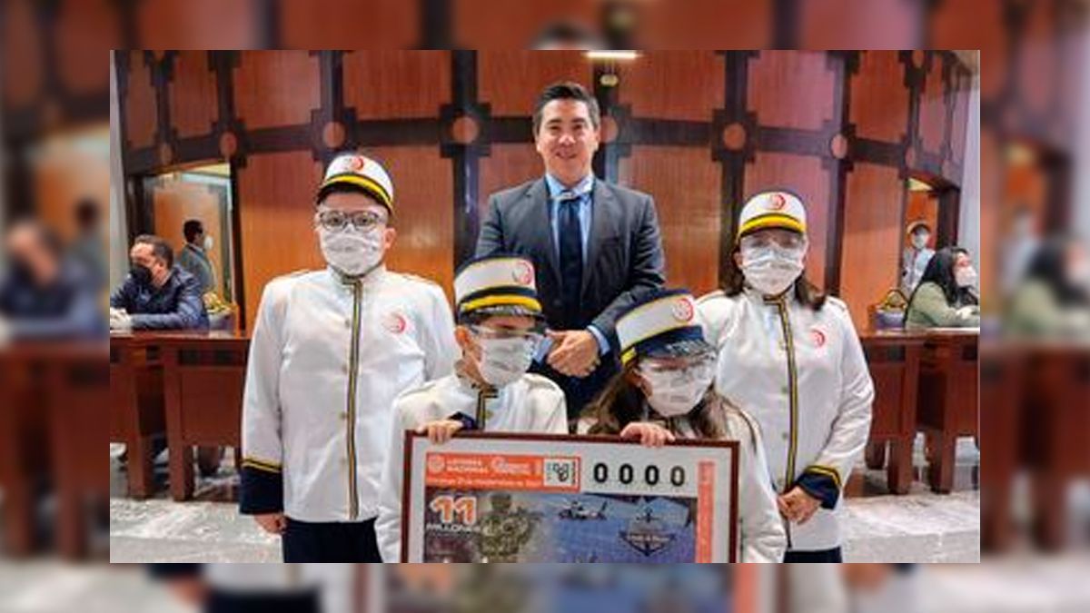 Conmemora Lotería Nacional Día de la Marina en México