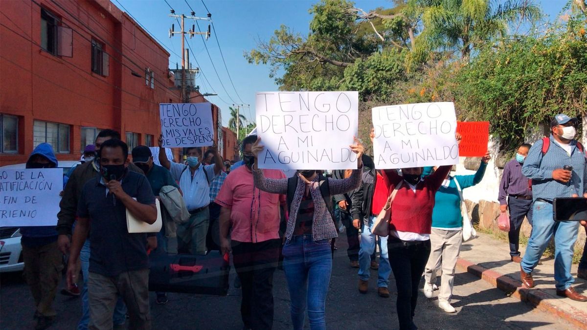 Se manifiestan por falta de pago de aguinaldo