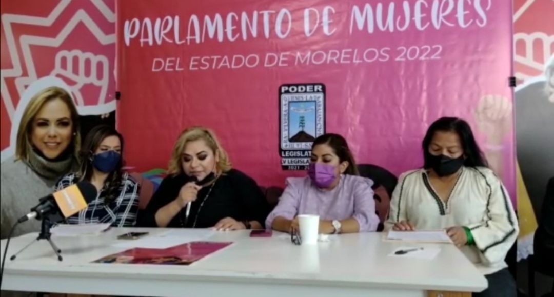 Presentan Parlamento de Mujeres 2022