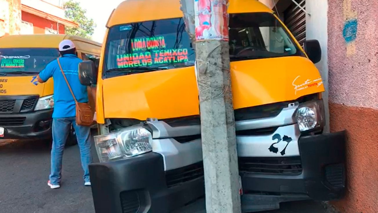 Una más de las rutas; dos personas lesionadas tras choque