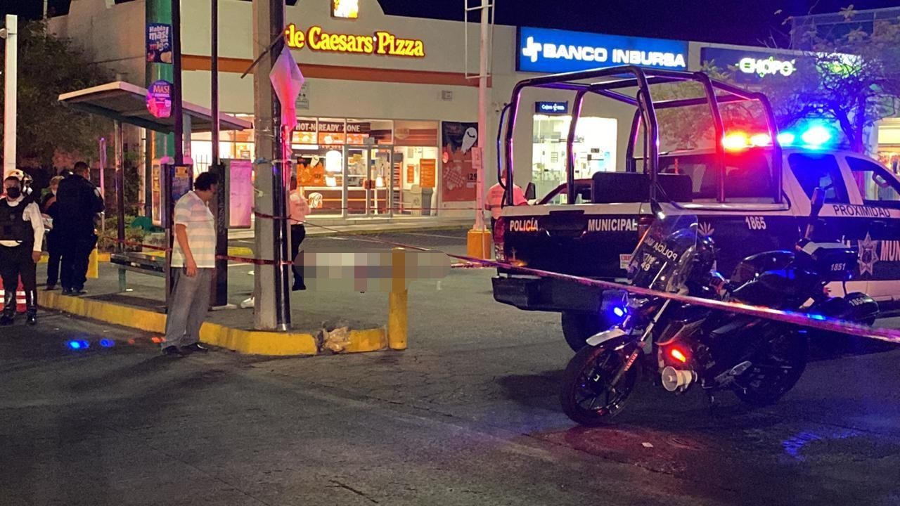 Ataque en plaza comercial deja un muerto en Cuernavaca