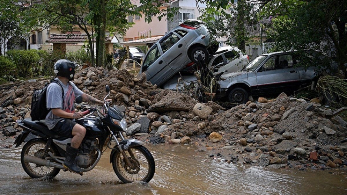 Inundaciones en Brasil dejan cientos de muertos