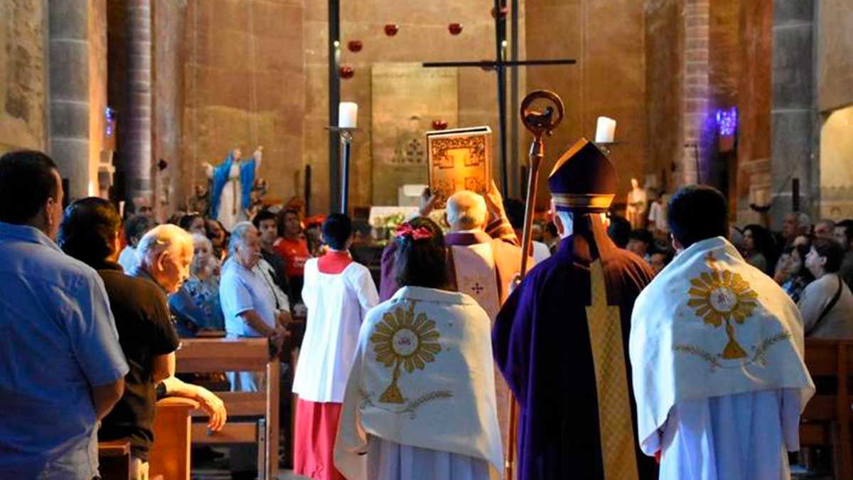 Alista Ejecutivo protocolos para actividades religiosas de Semana Santa