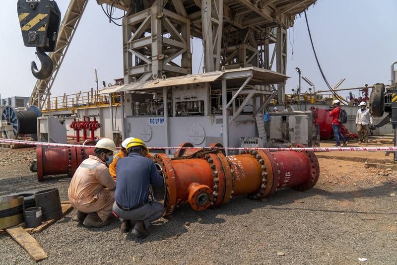 El petróleo extiende su caída ante brotes de Covid en China