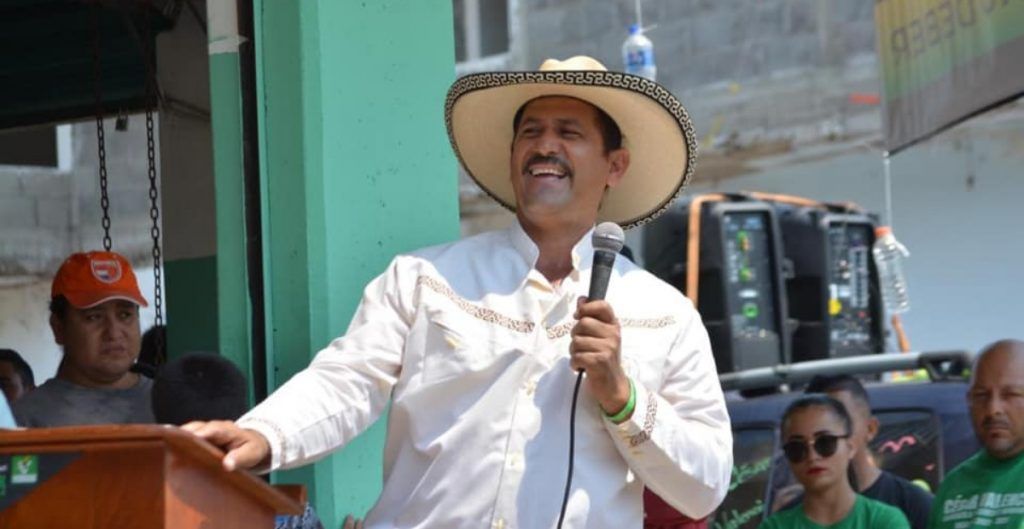 Asesinan al alcalde César Valencia en Michoacán