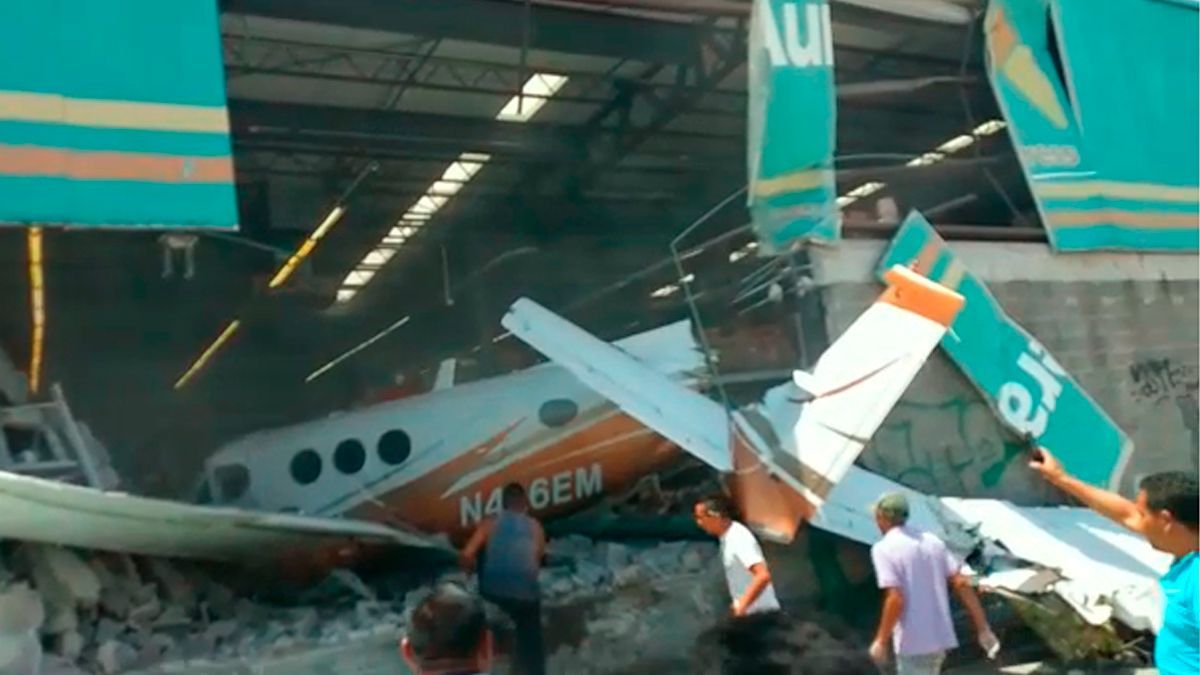 Tripulación falleció tras desplome de aeronave en Temixco