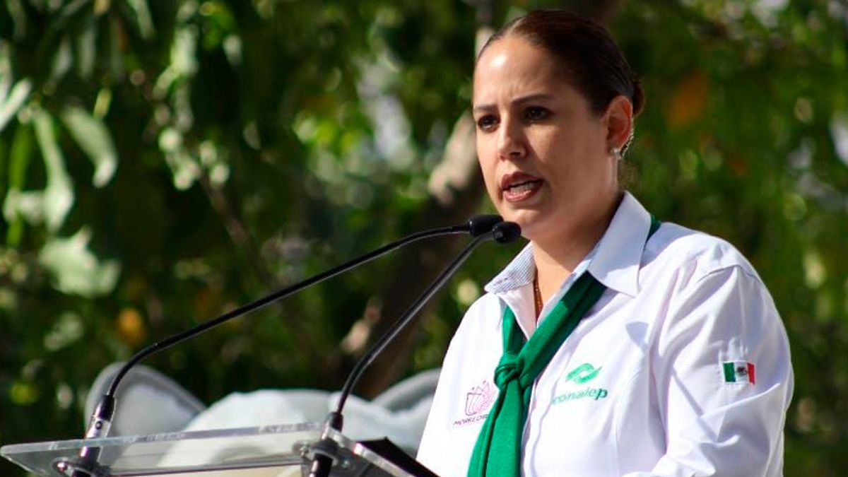 Asume Karla Aline Herrera dirección del COBAEM tras renunció de ex director