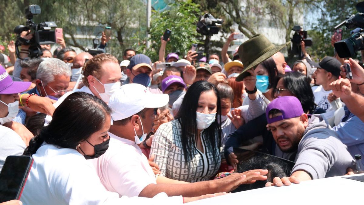 INM emite alerta migratoria contra Sandra Cuevas