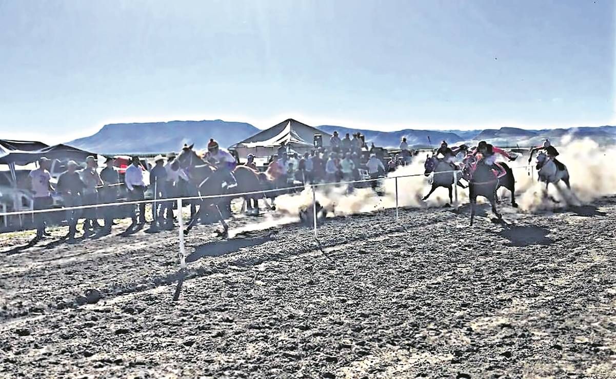 Enfrentamiento en carrera de caballos clandestina deja 11 muertos