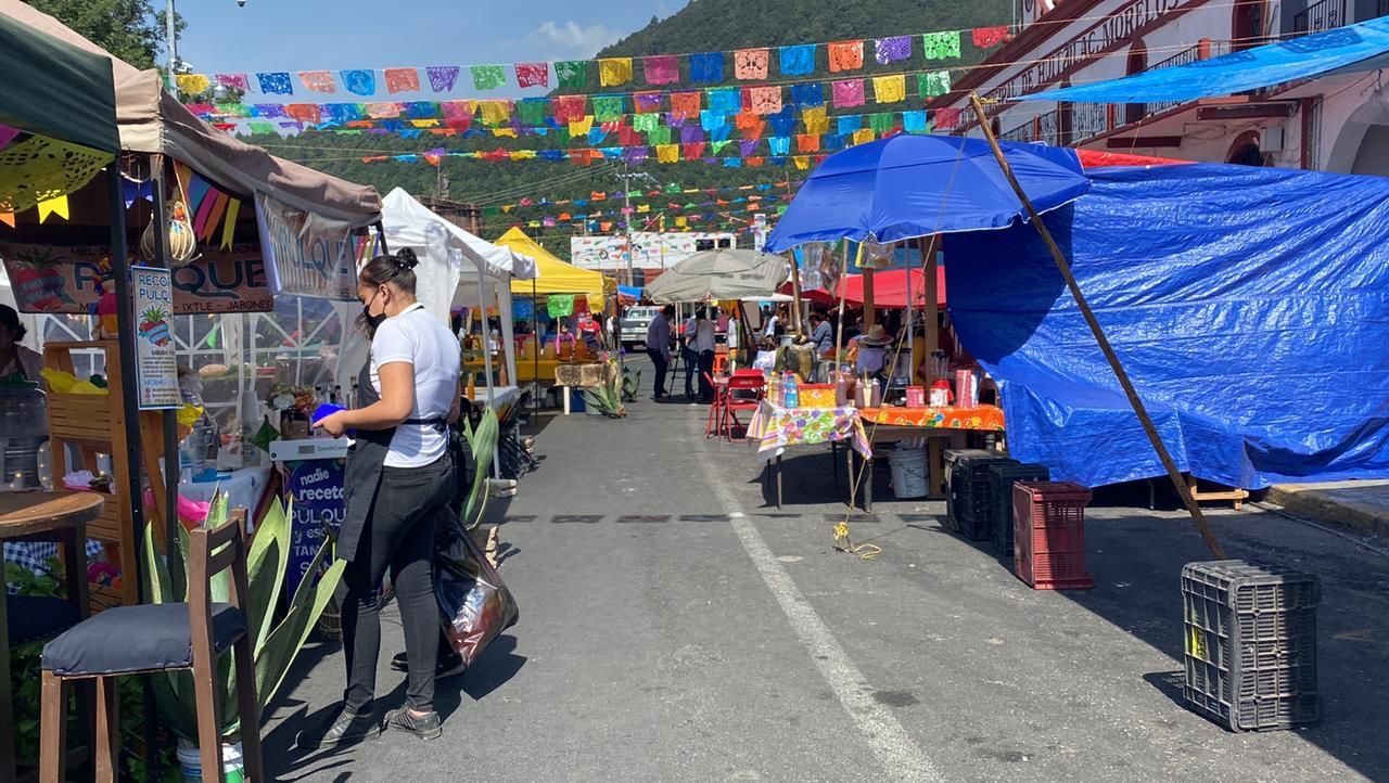 Inicia feria de la barbacoa de Huitzilac con venta de bebidas embriagantes e inseguridad