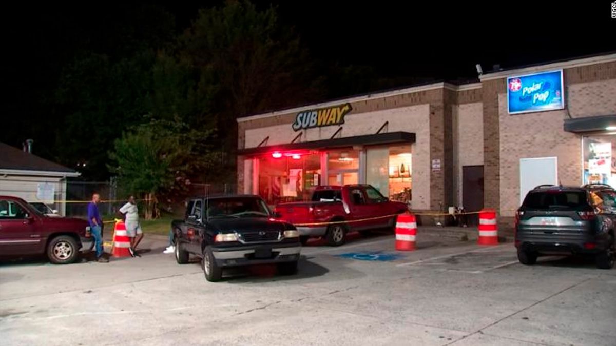 Dispara cliente contra empleadas de Subway en Atlanta