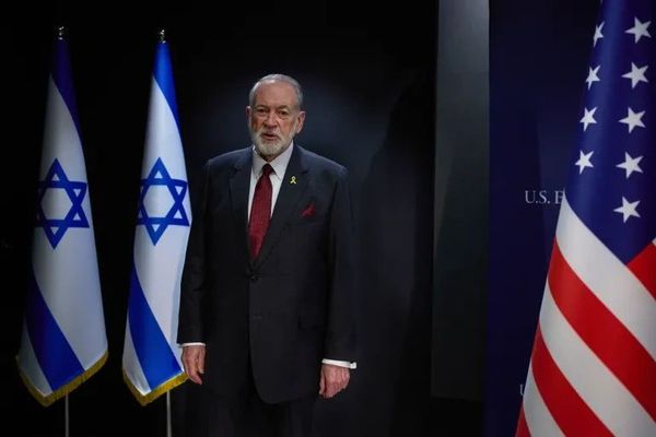 “IZRAELI I MADH” Dhe “Gafa” e Ambasadorit Amerikan