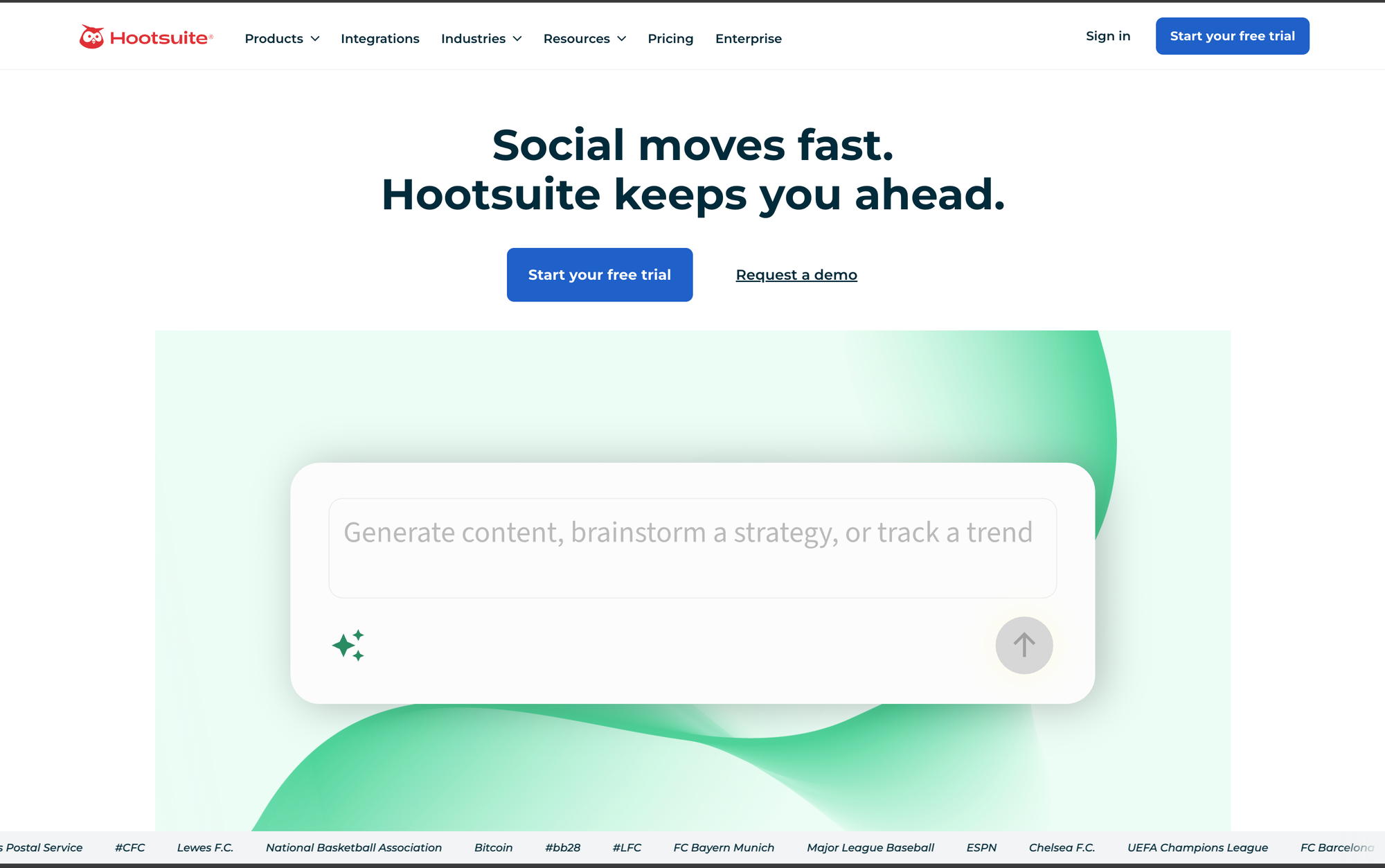 Hootsuite — The Legacy All-in-One Suite