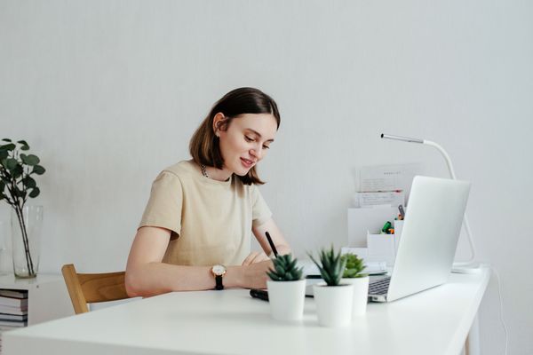 Signs of Burnout, and 5 Ways to Manage It