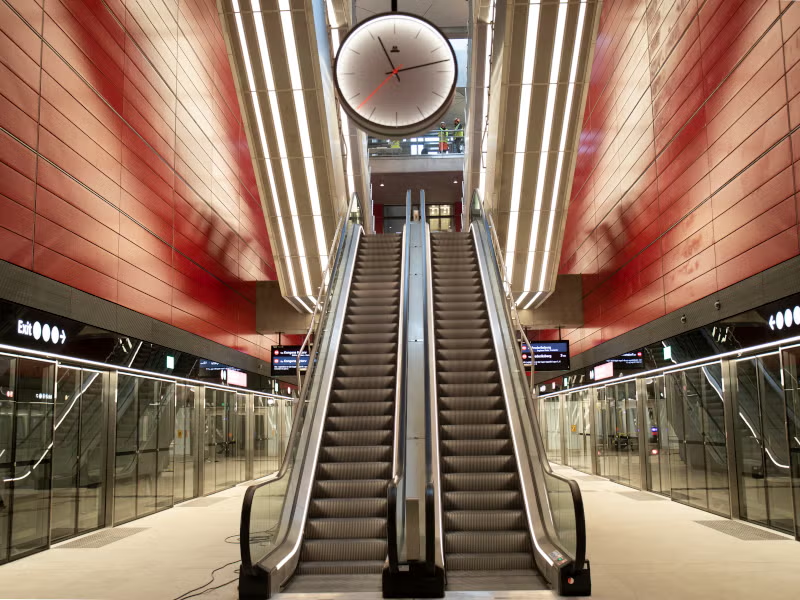 Image of station platform in Cityringen with identical design to next photograph