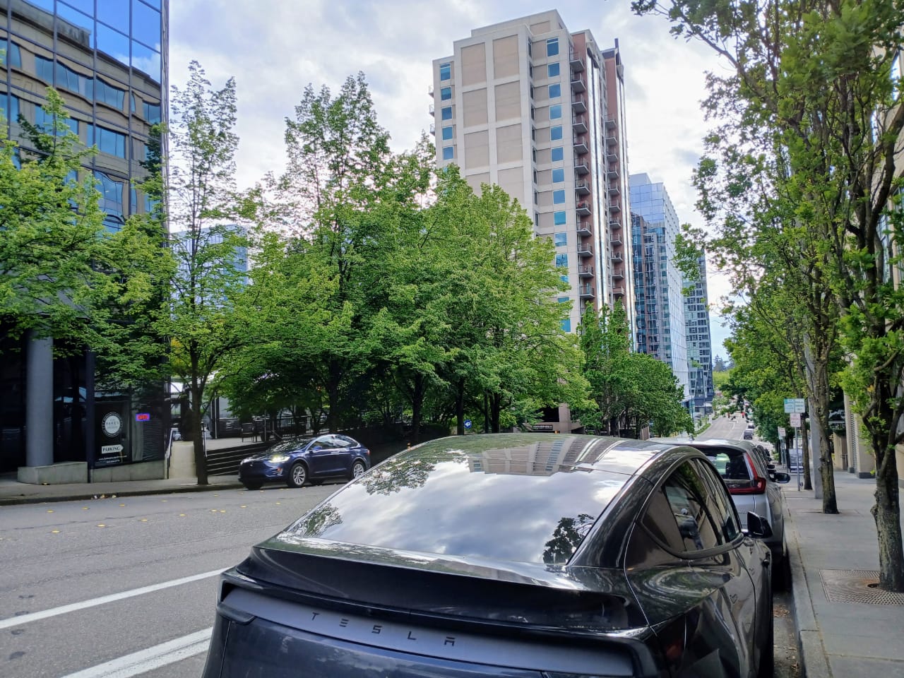 Bellevue Poised to Stop Giving Away Curbside Parking for Free