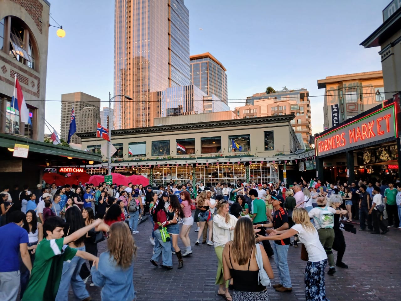 Pike Place Pedestrian Pilot Poised to Scale Back for Winter