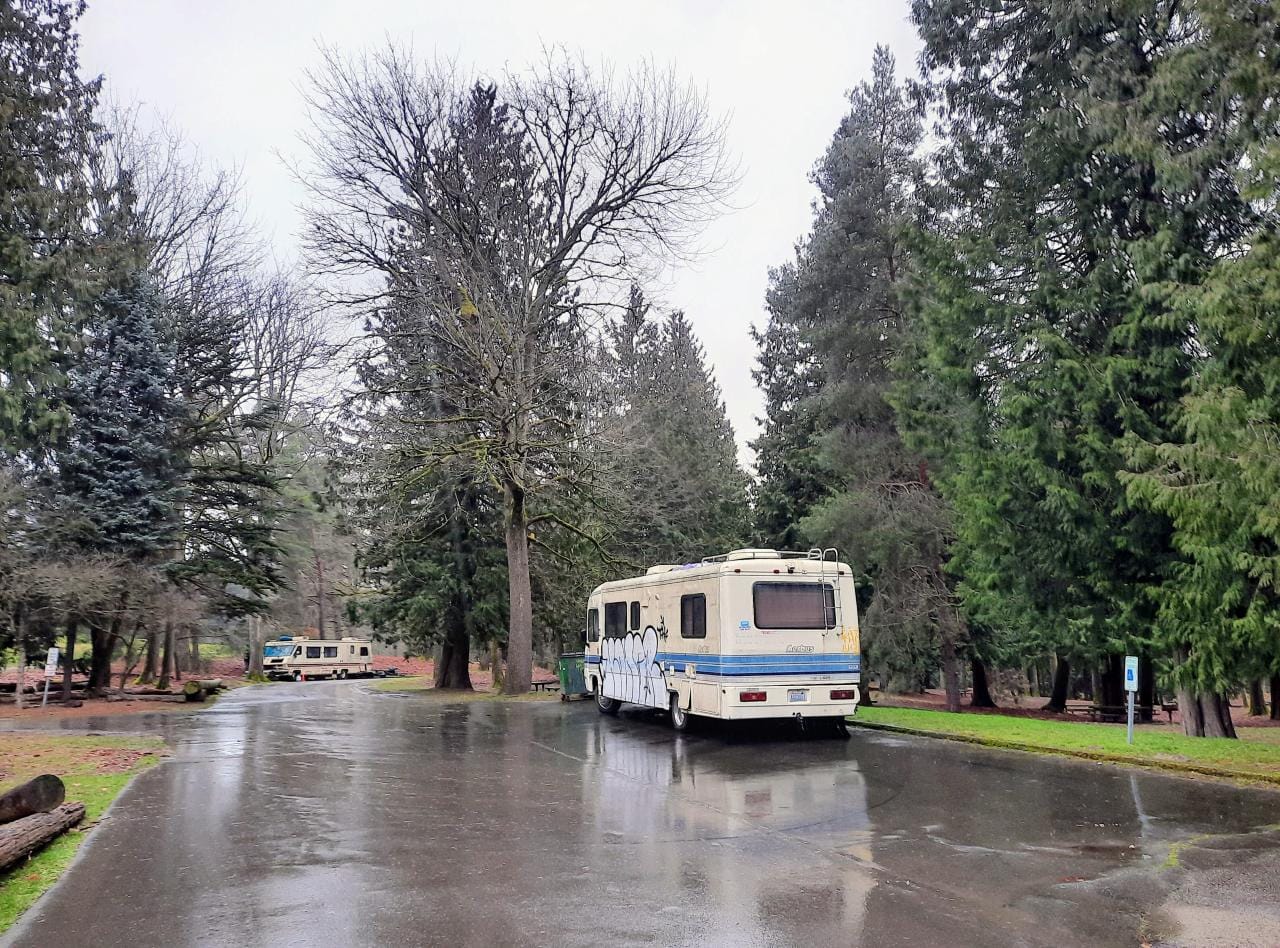 Strauss Proposes Program Phasing Out Street Parking for RVs