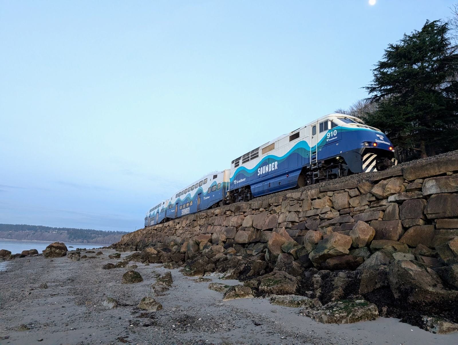 Op-Ed: Give Ballard a Sounder Stop While It Waits for Light Rail